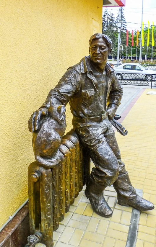 Памятник "Сантехник"