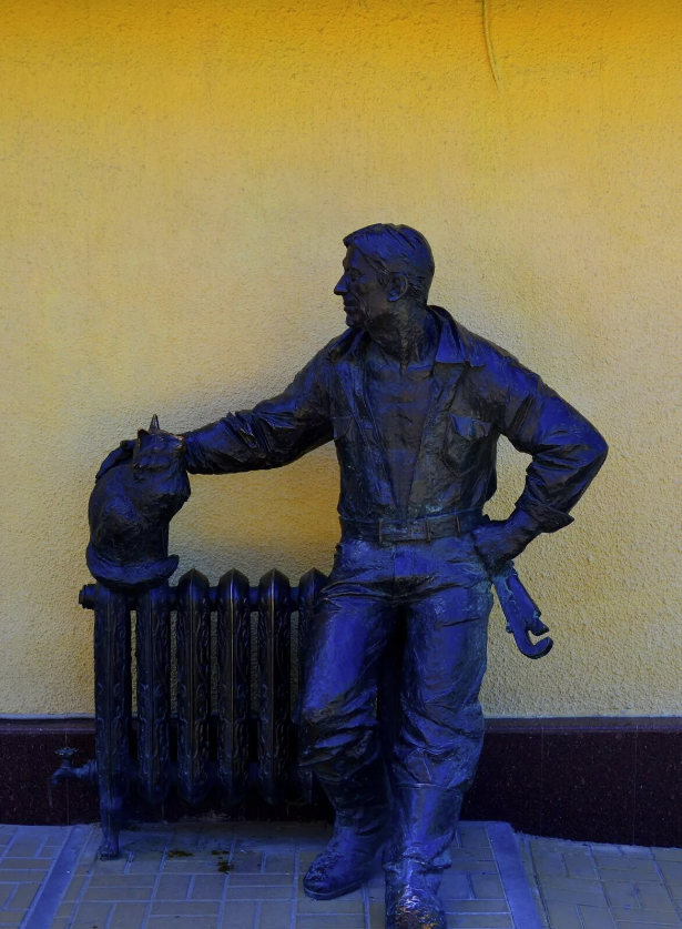 Памятник "Сантехник"