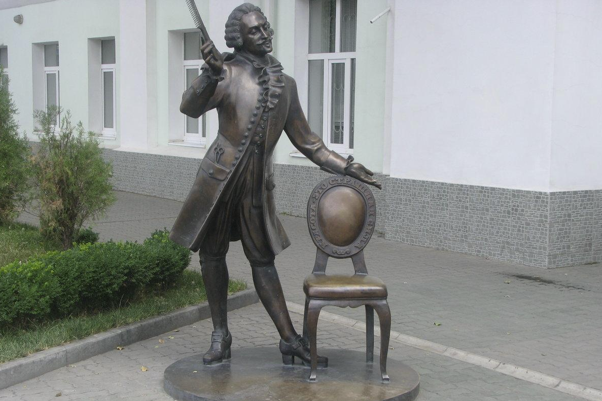 Скульптура "Цирюльник"