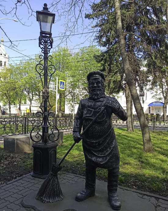 Скульптура "Дворник"