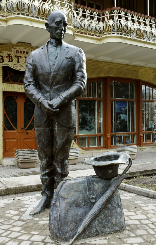 Скульптура "Киса Воробьянинов"