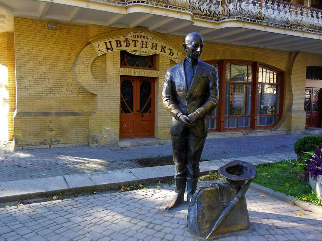 Скульптура "Киса Воробьянинов"