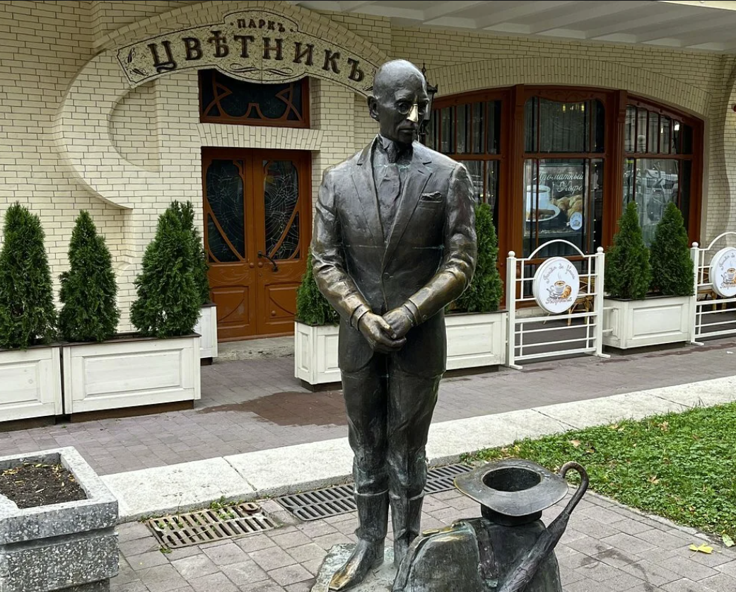 Скульптура "Киса Воробьянинов"