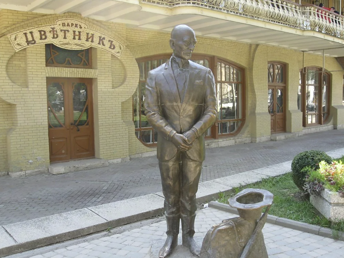 Скульптура "Киса Воробьянинов"