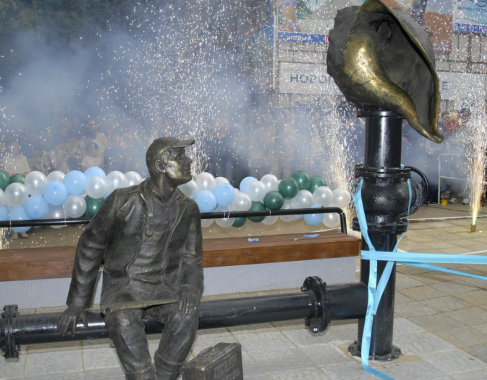 Скульптура "Водопроводчик"