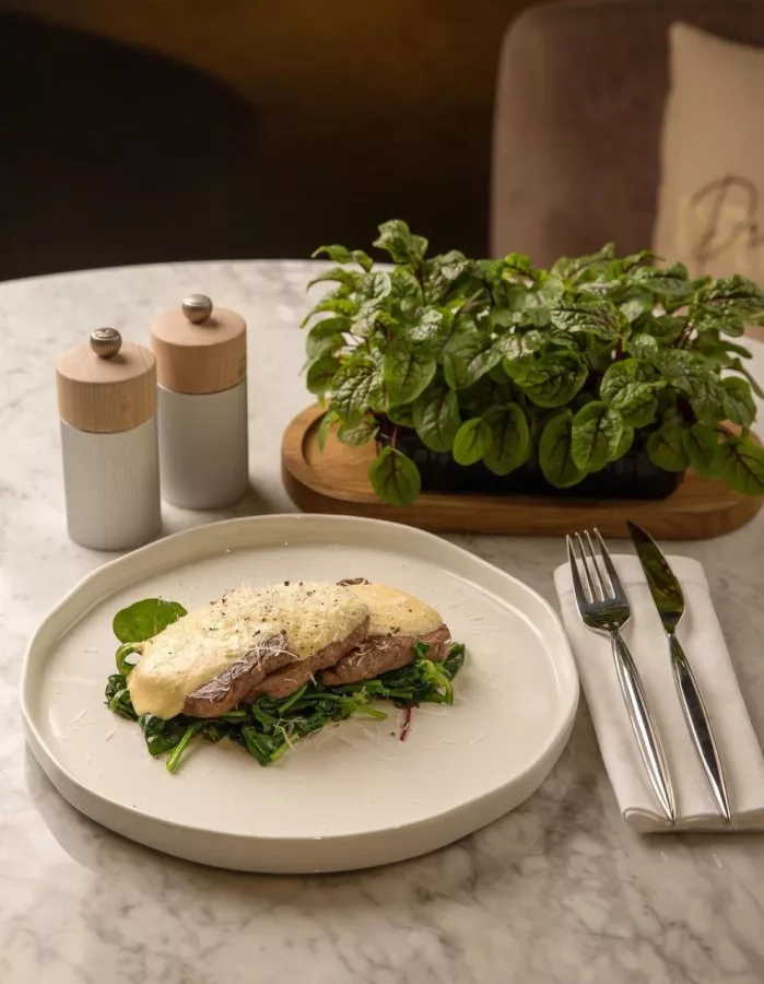 Ресторан Bruni Prosecco Bar в Москве: Вкусно поесть , Куда сходить , Ресторан , Бар, Винная карта , Десерты, Завтрак, Где поесть , Летняя веранда , Терраса ,