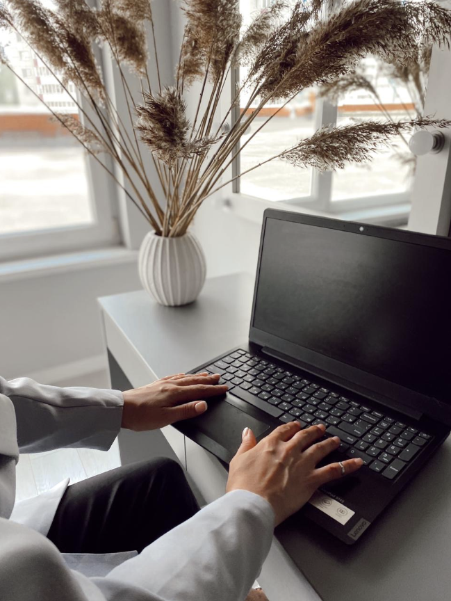 Юридическая компания "Законодательство"