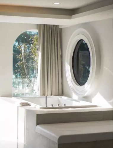 Отель Anona Beachfront Phuket Resort в Пхукете