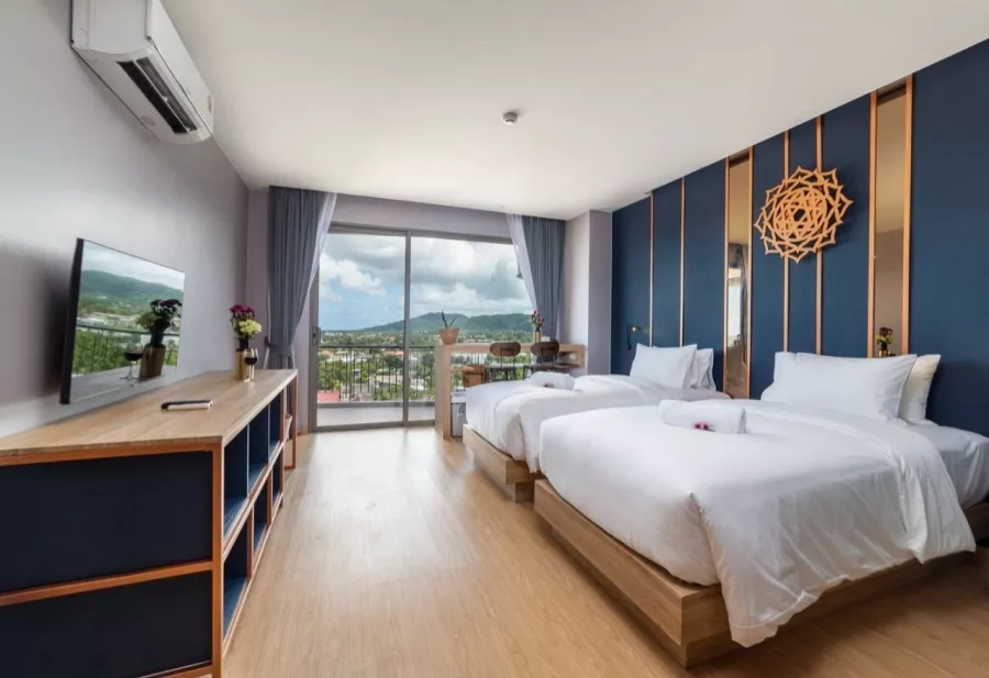 Отель The Blue Hotel в Пхукете: Hotel, Swimming Pool, Restaurant, Бассейн, Отель, Ресторан,
