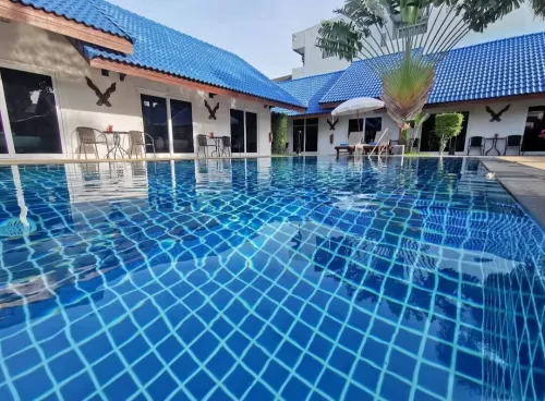 Отель Phuket Airport  в  Пхукете