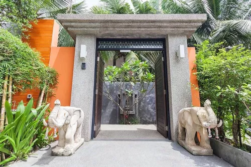 Отель Signature Phuket в Пхукете