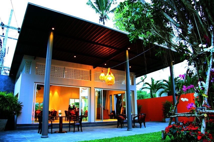 Отель Signature Phuket в Пхукете: Отель, Hotel, Бассейн, Swimming Pool, Restaurant, Ресторан,