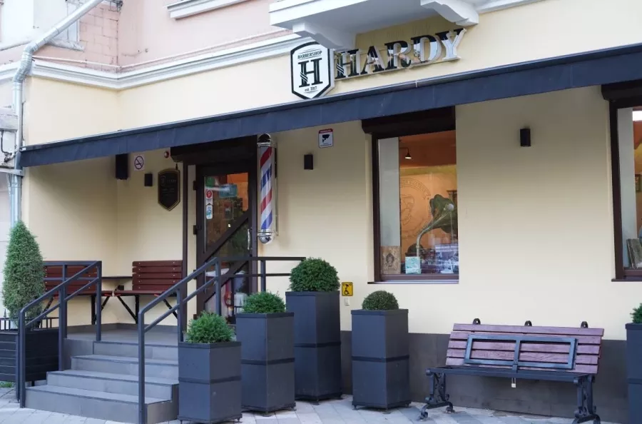 Барбершоп HARDY Barbershop в Краснодаре: Стрижка, Барбершоп, Барбер, Мужская стрижка , Мужское пространство , Прическа, Парикмахер ,