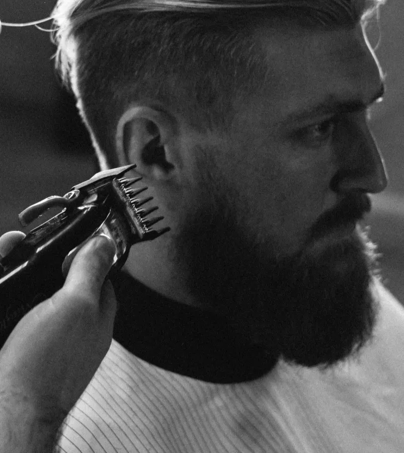 Барбершоп Royal Razor в Краснодаре: Мужская стрижка , Барбер , Барбершоп, Мужское пространство , Борода, Укладка волос , Стрижка,