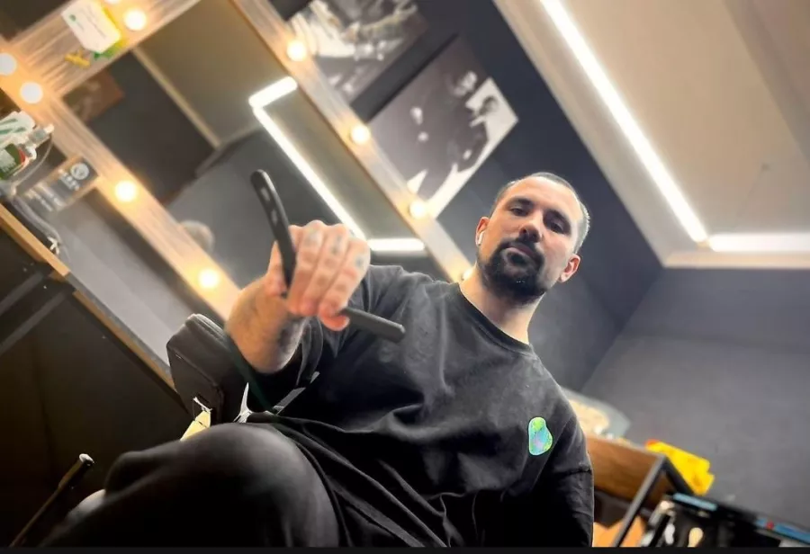 Барбершоп Gentelemens barber shop в Краснодаре: Стрижка , Барбершоп, Мужская стрижка , Мужское пространство , Барбер, Борода, Укладка волос ,