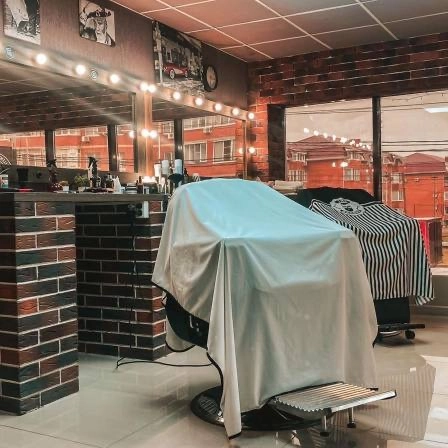 Барбершоп Gentelemens barber shop в Краснодаре: Стрижка , Барбершоп, Мужская стрижка , Мужское пространство , Барбер, Борода, Укладка волос ,