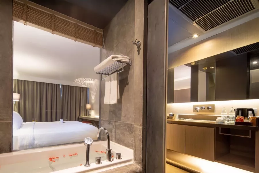 Отель The Yama Phuket в Пхукете: Отель, Бассейн, Ресторан, Спа, Детская Комната, Hotel, Swimming Pool, Restaurant, Spa, Kids Room,