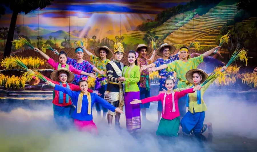 Тематический Парк Phuket FantaSea в Пхукете: Слоны, Акробаты, Цирк, Elephants, Circus, Acrobatics, Park, Парк, Театр, Theatre,