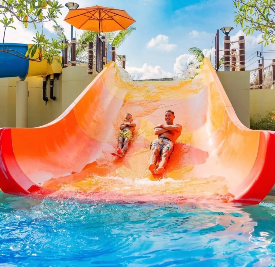 Аквапарк Andamanda Phuket в Пхукете: Аквапарк, Горки, Бассейн, Бар, Aqua Park , Slides, Bar, Swimming Pool,