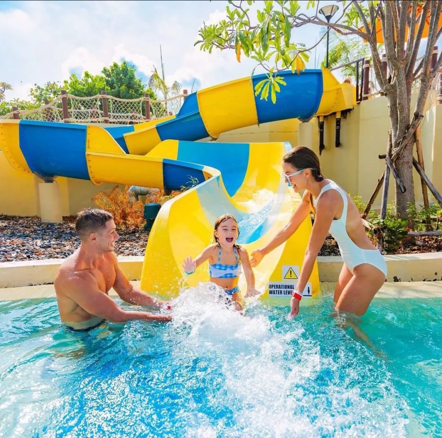 Аквапарк Andamanda Phuket в Пхукете: Аквапарк, Горки, Бассейн, Бар, Aqua Park , Slides, Bar, Swimming Pool,