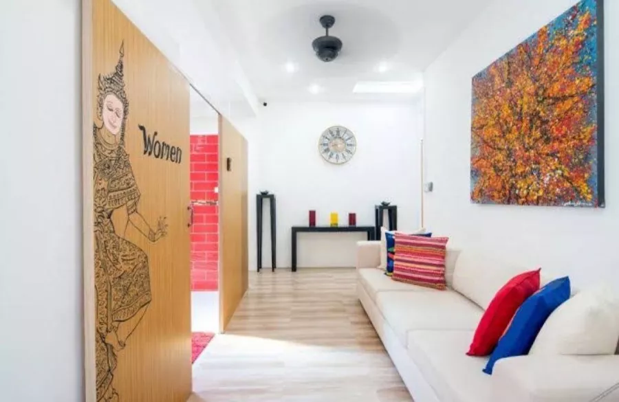 Хостел Hanuman V.I.P в Пхукете: Хостел, Hostel, Бар, Бильярд, Bar, Pool, Hotel, Отель,