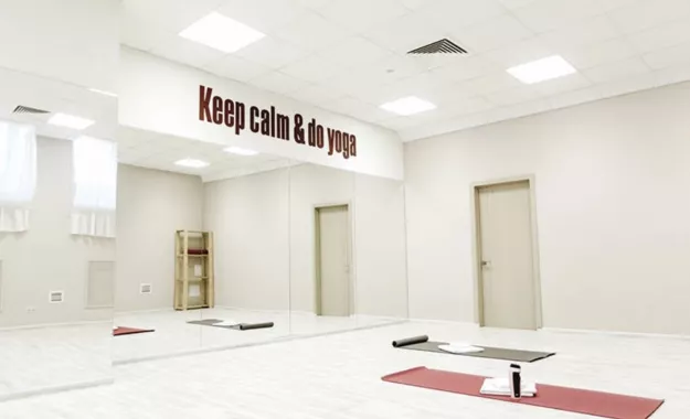 Студия йоги Hot Yoga