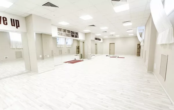 Студия йоги Hot Yoga