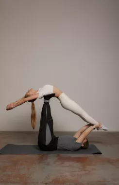 Студия йоги Yogas
