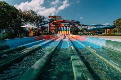 Отель Splash Beach Resort в Пхукете