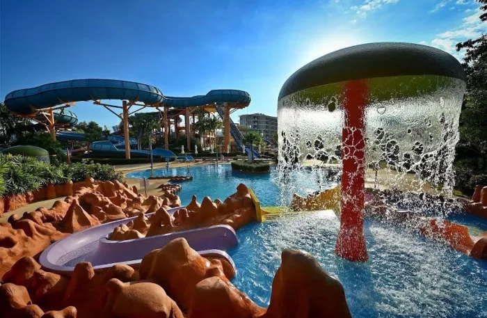 Отель Splash Beach Resort в Пхукете: Жилье, Отель, Spa, Аквапарк, Бассейн, Ресторан, 