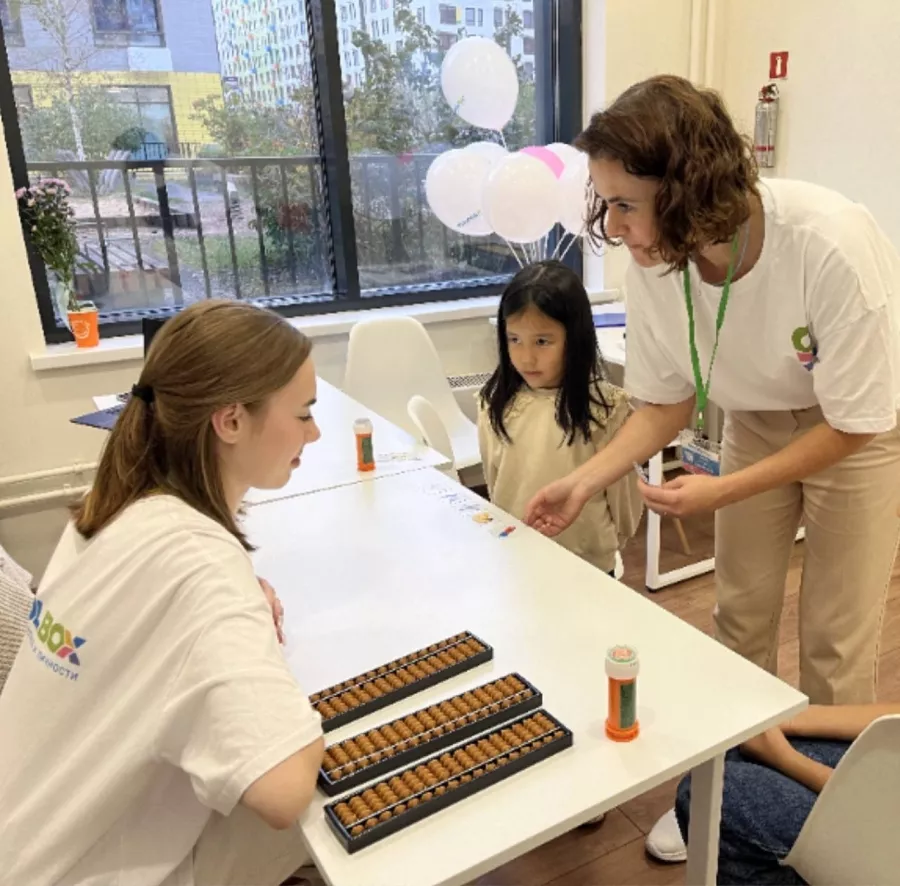 Школа развития интеллекта SchoolBox на Монаховой в Москве: Развивалка , Продлёнка , Образование , Детский центр , Для детей , Школа развития интеллекта , Скорочтение,