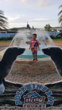Дельфинарий «Dolphins Bay Phuket»