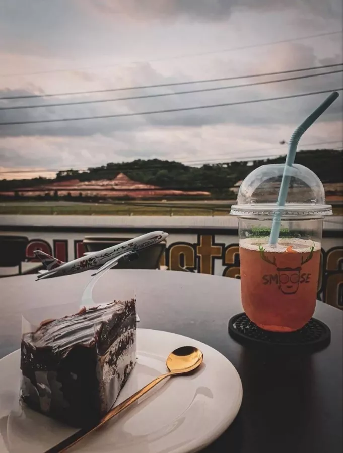 Ресторан Skywalk в Пхукете: Ресторан, Аэропорт, Тайская Кухня, Thai Cuisine, Airport, Restaurant, Grill, Гриль, Десерты, Desserts,