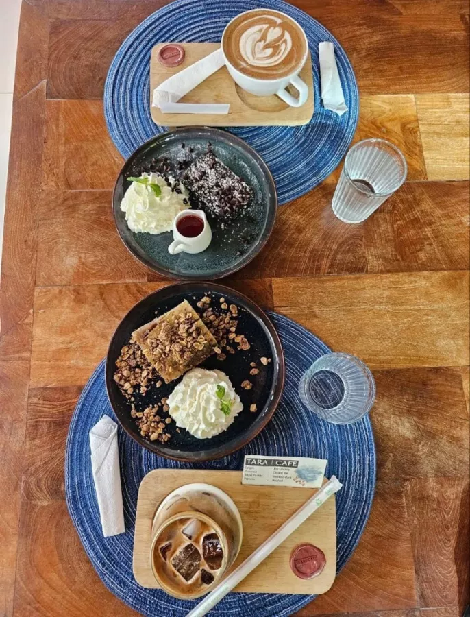 Кафе TARA в Пхукете: Сад, Ресторан, Бар, Кафе, Тайская Кухня, Restaurant, Bar, Cafe, Thai Cuisine, Garden,