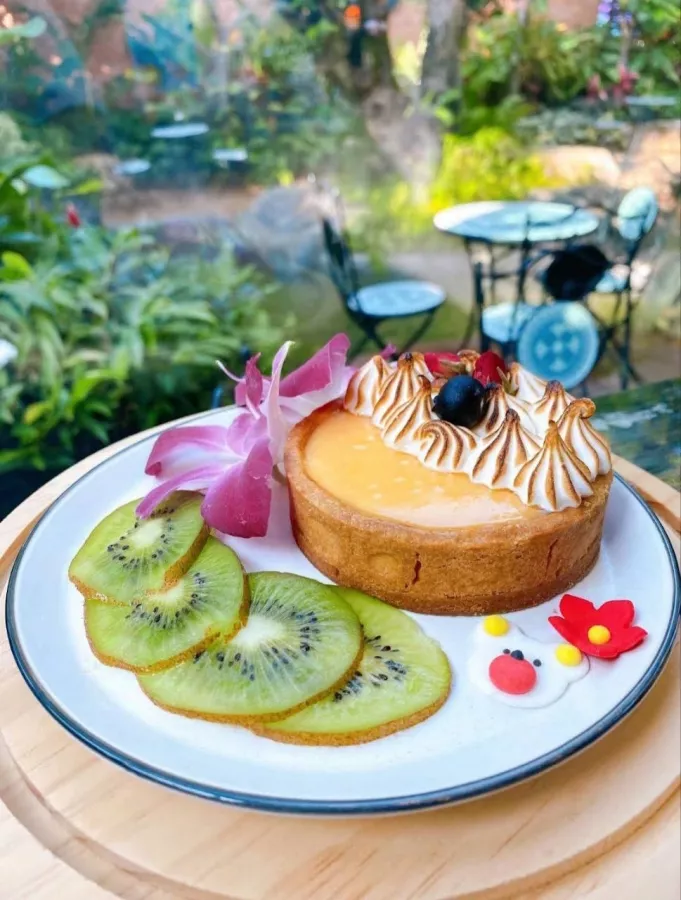 Ресторан Chuen Chom в Пхукете: Ресторан, Restaurant, Bar, Thai Cuisine, Garden, Бар, Сад, Тайская Кухня ,