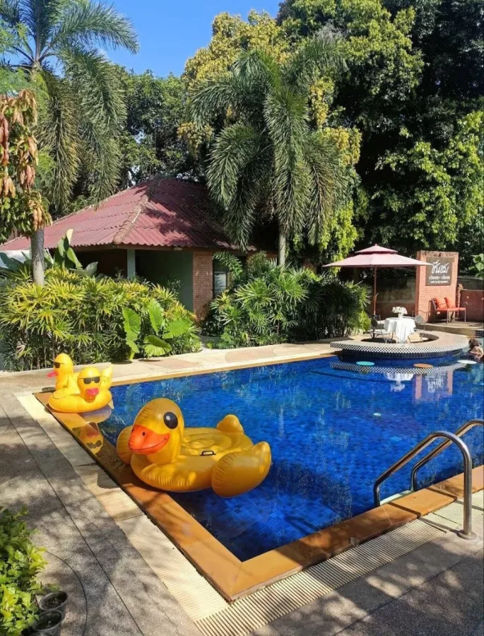 Ресторан Chuen Chom в Пхукете: Ресторан, Restaurant, Bar, Thai Cuisine, Garden, Бар, Сад, Тайская Кухня ,