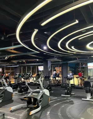Тренажёрный Зал «Fitness Hero»
