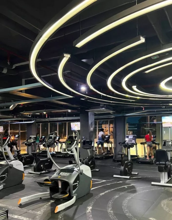Тренажёрный Зал Fitness Hero в Пхукете: Gym, Fitness, Тренировки, Тренеры, Coaches, Trainings, Фитнес, Кафе, Здоровая Еда, Cafe, Healthy Food,