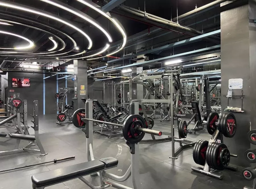 Тренажёрный Зал Fitness Hero в Пхукете: Gym, Fitness, Тренировки, Тренеры, Coaches, Trainings, Фитнес, Кафе, Здоровая Еда, Cafe, Healthy Food,