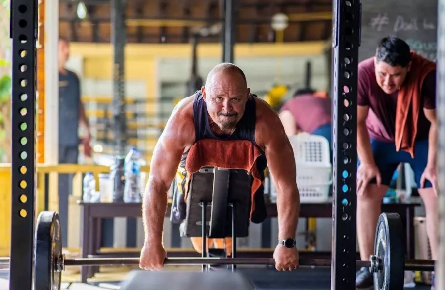 Тренажёрный Зал PhuketFit в Пхукете: Фитнес, Тренировки, Тренеры, Бассейн, Йога, Fitness, Trainings, Coaches, Yoga, Swimming Pool,