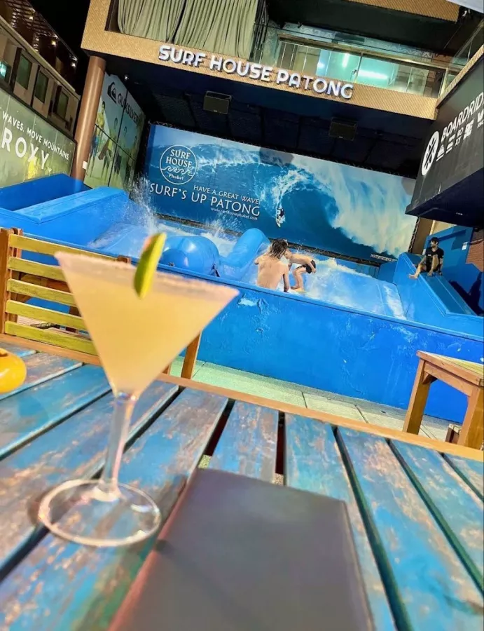 Сёрфинг Phuket Surf House в Пхукете: Вода, Развлечение, Спортзал, Тренер, Закуски, Бар, Сёрфинг,