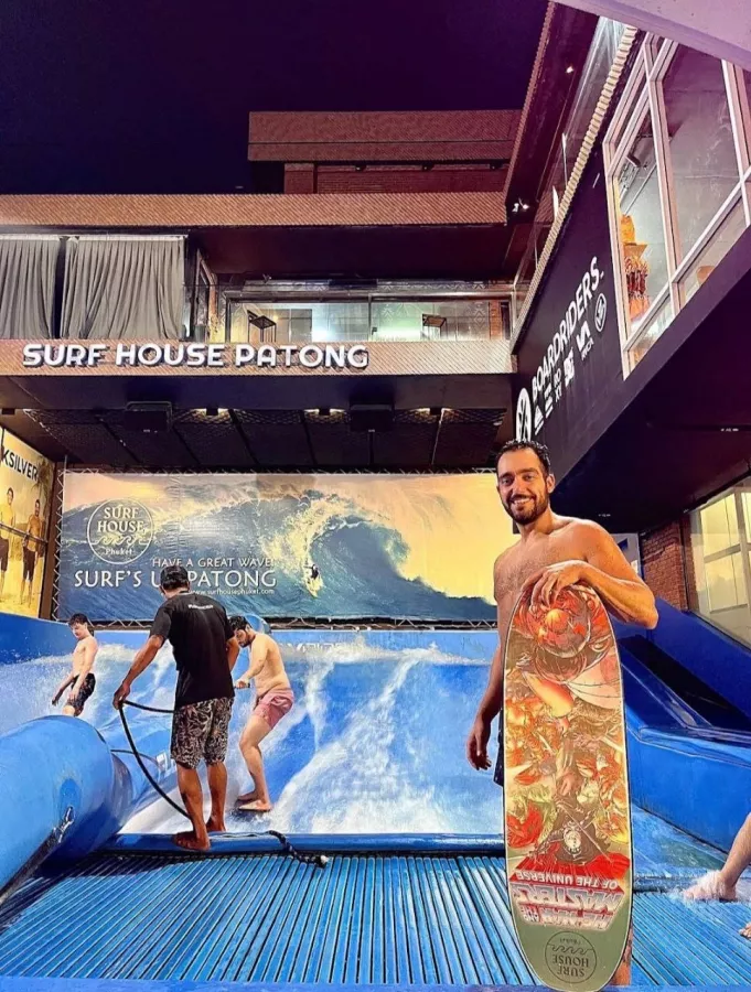 Сёрфинг Phuket Surf House в Пхукете: Вода, Развлечение, Спортзал, Тренер, Закуски, Бар, Сёрфинг,