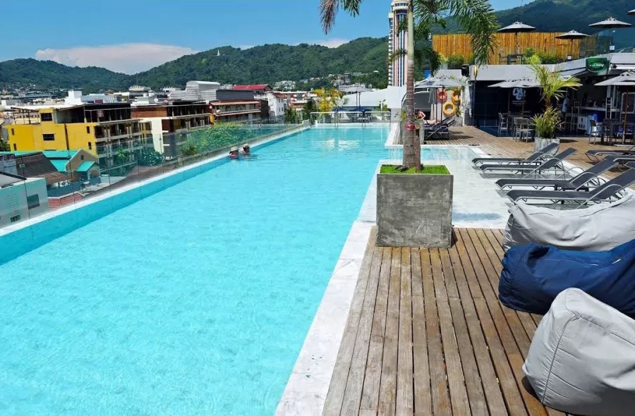 Сёрфинг Phuket Surf House в Пхукете: Вода, Развлечение, Спортзал, Тренер, Закуски, Бар, Сёрфинг,