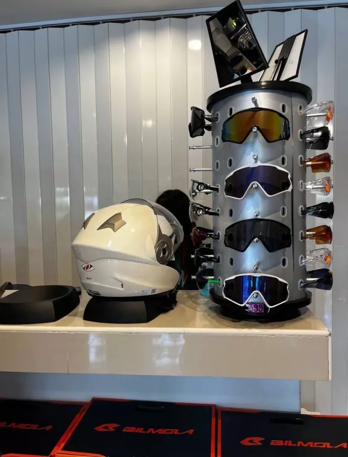 Магазин Шлемов Helmetshop Phuket в Пхукете: Шлемы, Аксессуары, Accessories, Glasses, Очки, Helmets,
