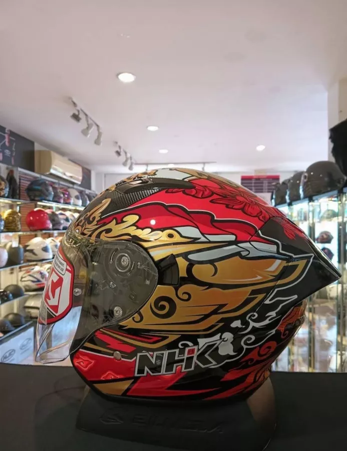 Магазин Шлемов Helmetshop Phuket в Пхукете: Шлемы, Аксессуары, Accessories, Glasses, Очки, Helmets,