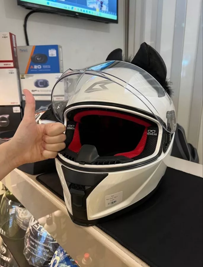 Магазин Шлемов Helmetshop Phuket в Пхукете: Шлемы, Аксессуары, Accessories, Glasses, Очки, Helmets,