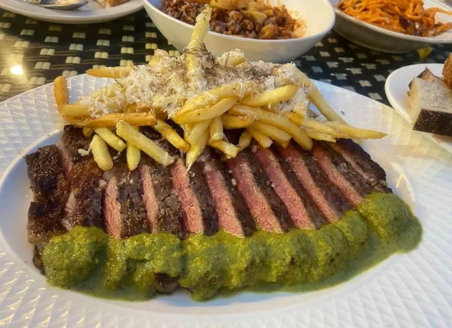 Ресторан MARNI в Пхукете: Итальянская Кухня, Ресторан, Пицца, Паста, Стейки, Вино, Italian Cuisine, Restaurant, Wine, Steaks, Pizza, Pasta, Bar, Бар,