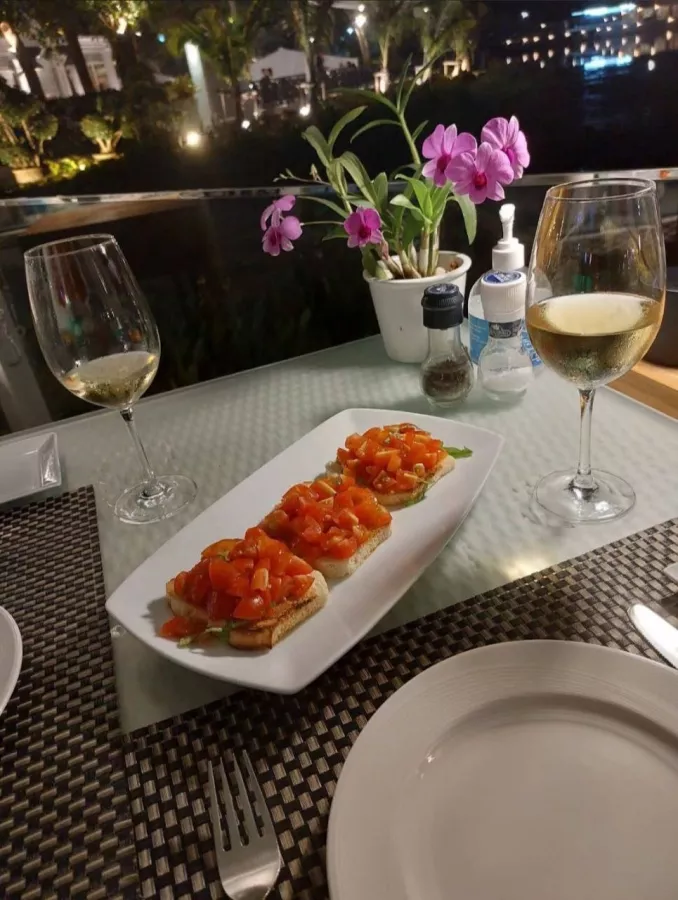 Ресторан Bocconcino Phuket в Пхукете: Ресторан, Бар, Итальянская Кухня, Вино, Десерты, Пицца, Restaurant, Bar, Italian Cuisine , Wine, Pizza,