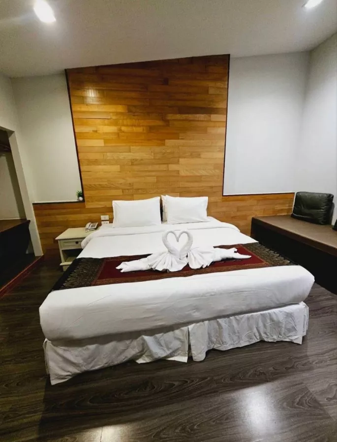 Отель IP PLUS POOL VILLA PATTAYA в Паттайе: Отель, Вилла, Бассейн, Ресторан, Hotel, Swimming Pool, Restaurant , Villa,