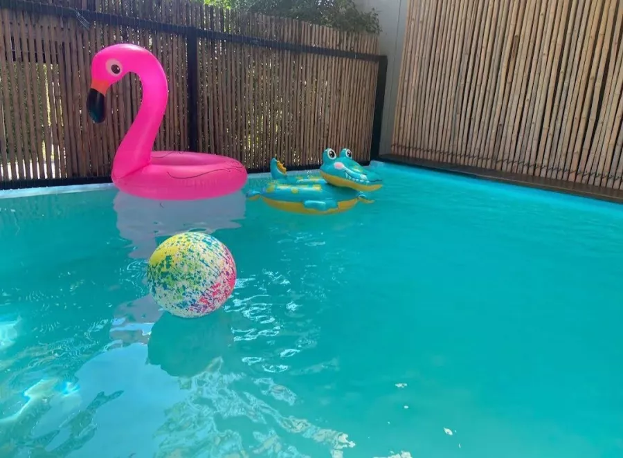 Отель IP PLUS POOL VILLA PATTAYA в Паттайе: Отель, Вилла, Бассейн, Ресторан, Hotel, Swimming Pool, Restaurant , Villa,